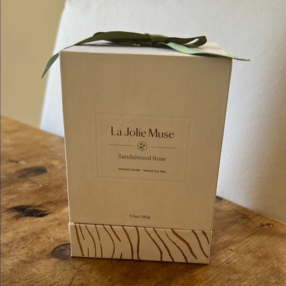 La Jolie Muse Sandalwood Rose Candle